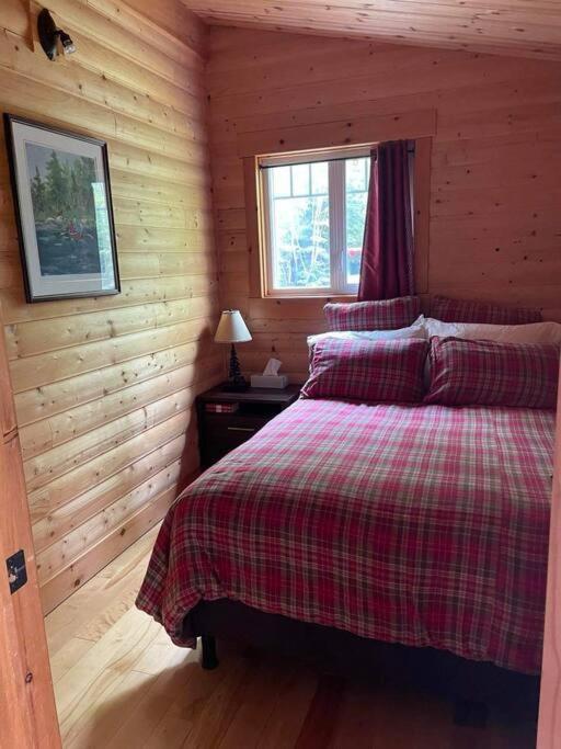 Le Refuge Au Mont Comi Chalet
